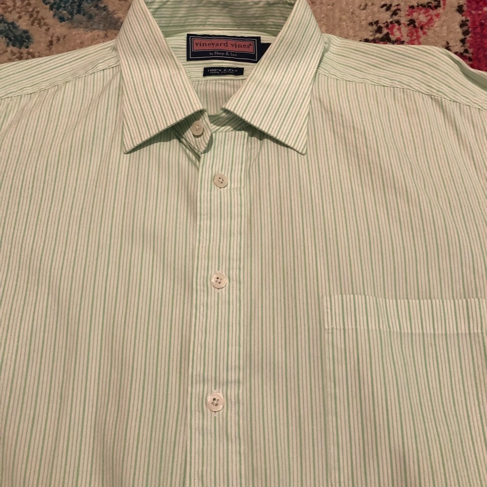 Vineyard Vines Button Down - image 3
